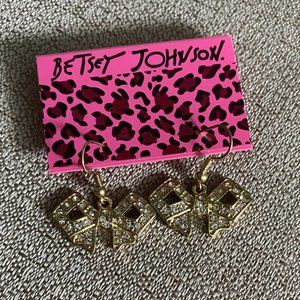 BNWT Betsey Johnson Crystal Bow Earrings